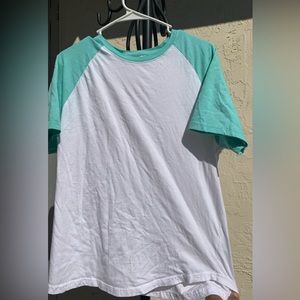 Mens’ boohooMAN T-Shirt (Size: L)